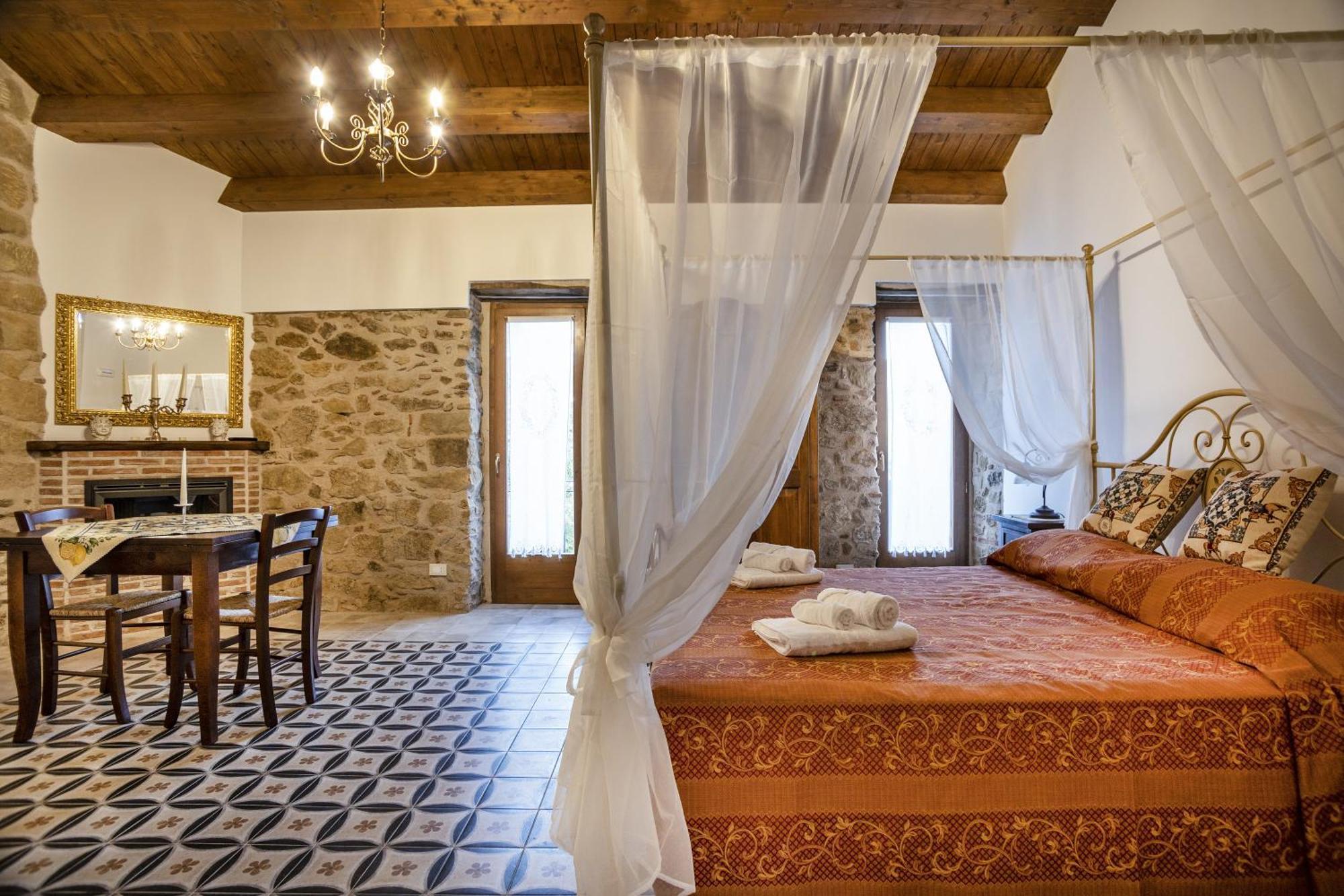 Arcaloro Villa Sant'Angelo di Brolo